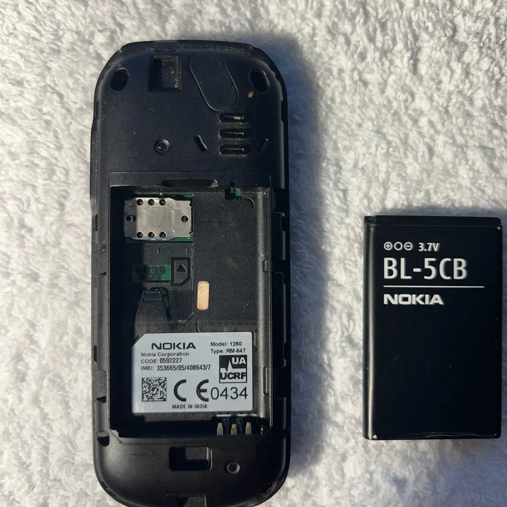 Nokia 1280 - Black Very Rare Cellular Phone UNTESTED
